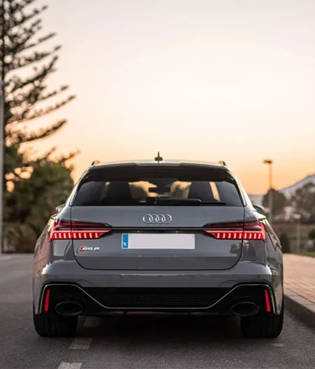 Alquile un coche Audi RS6 en Algarve